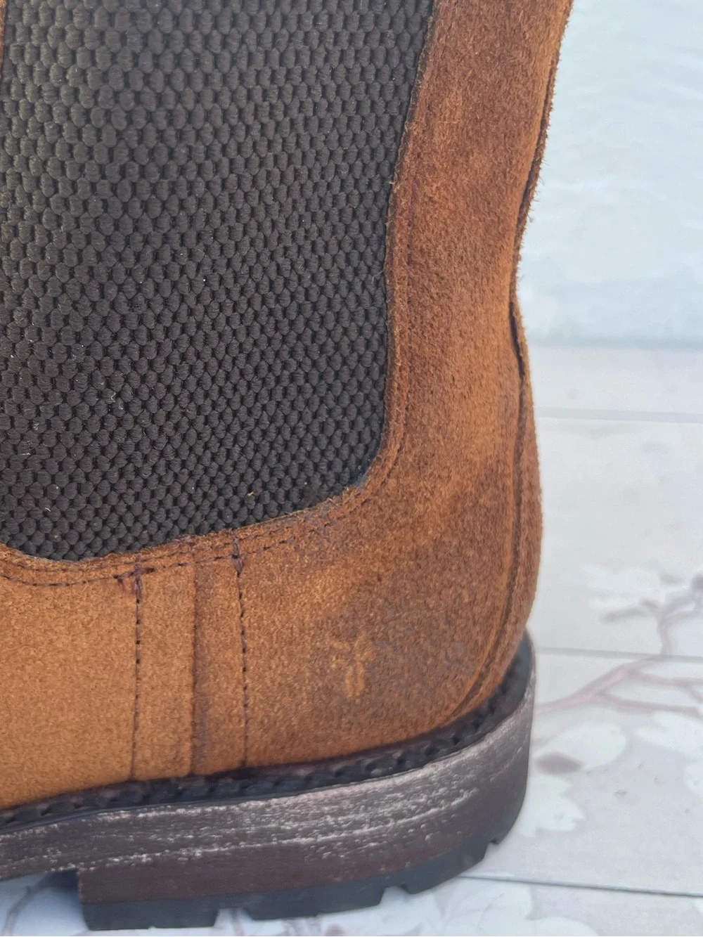 Frye suede chukka